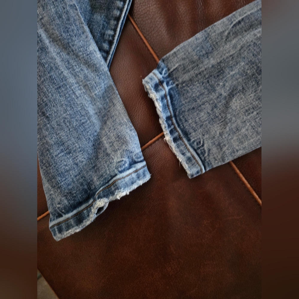 THRT Distressed Blue Slim Ripped Jeans Size 32 - Picture 6 of 14
